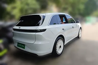 Li Auto L6