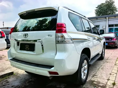 Toyota Prado (Import)