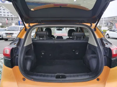 Dongfeng Aeolus AX4