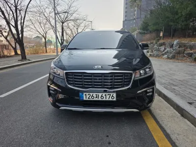 Kia Canival