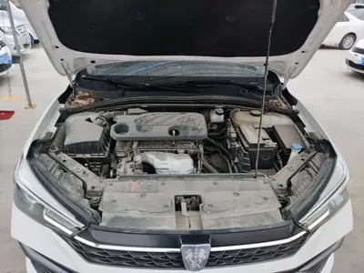 Roewe i5