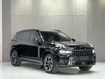 Lynk & Co 09