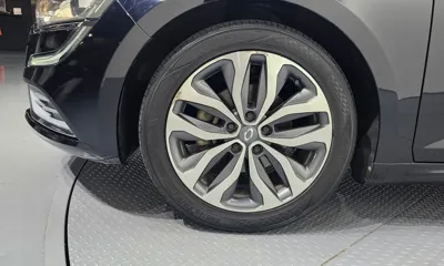 Renault-KoreaSamsung SM6