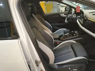 Audi 奥迪A5L