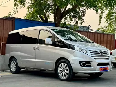 JAC Refine M5