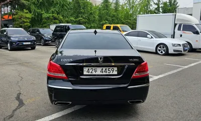 Hyundai Equus