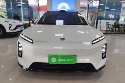 Nio ET5