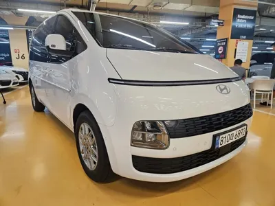 Hyundai Staria