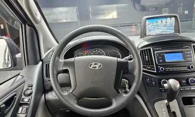 Hyundai Starex