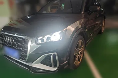 Audi Q2L