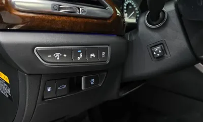 Genesis EQ900