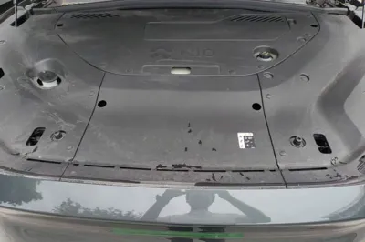 Nio ES8