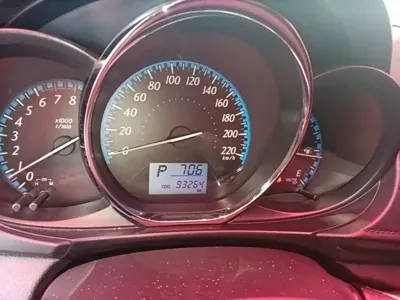 Toyota Yaris L