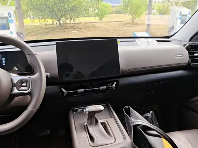 Wuling Xingguang 560