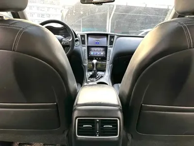 Infiniti Q50L
