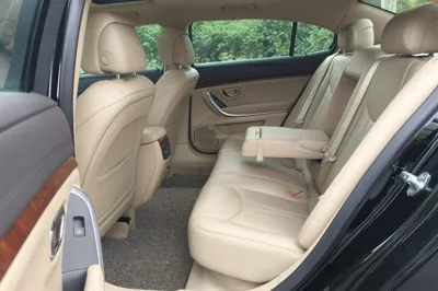 Roewe 950
