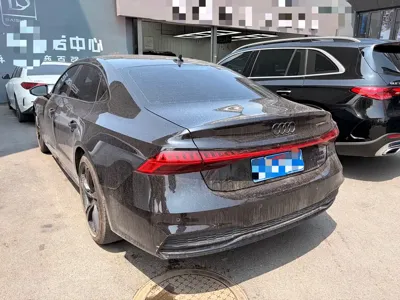 Audi A7L