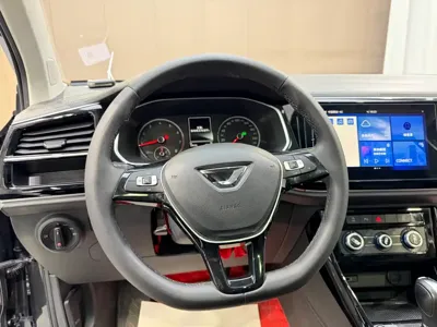 Jetta VS7