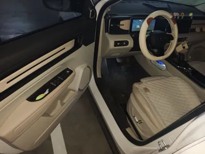 Geely ICON