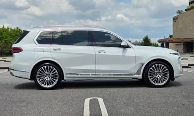 BMW X7