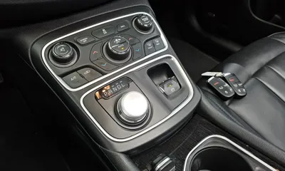 Chrysler 200