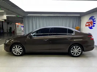 Peugeot 408