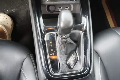 Roewe i5