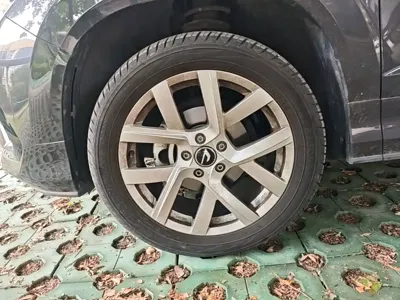 Jetta VS5