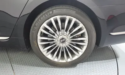 Kia K9