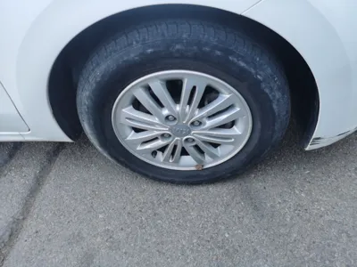 Kia Pegas