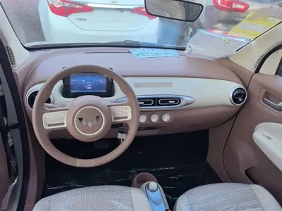 Wuling MINIEV