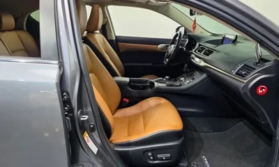 Lexus CT200h