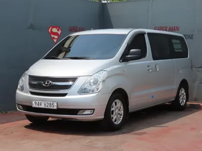 Hyundai Starex
