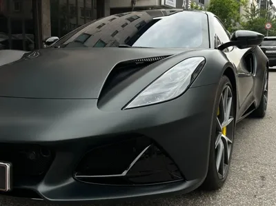 Lotus Emira