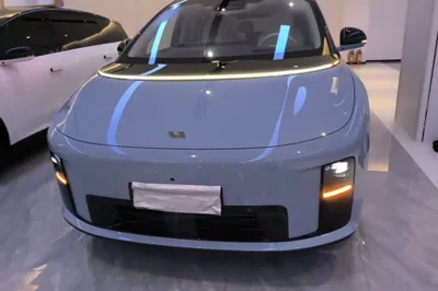 Li Auto Li Auto i8