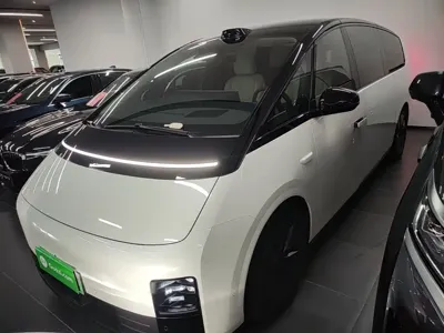 Li Auto Li MEGA