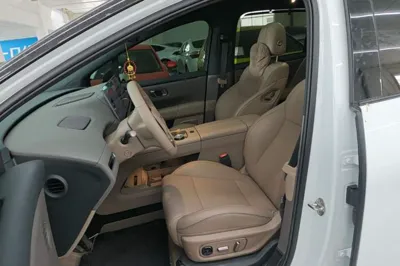 Li Auto Li Auto i6