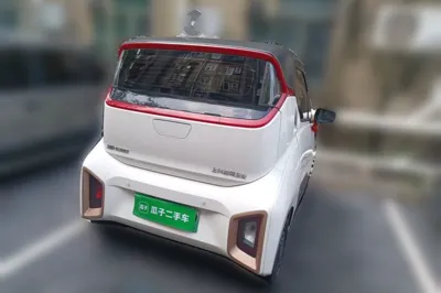 Baojun E200