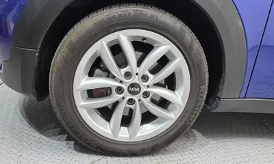 MINI Paceman