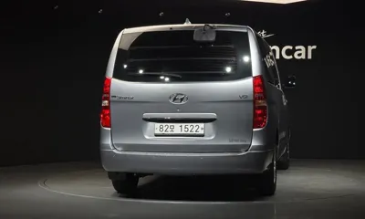 Hyundai Starex