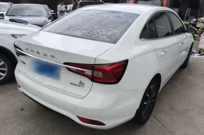 Roewe i5