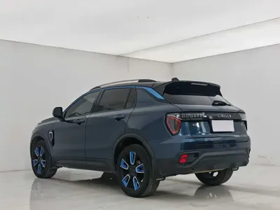 Lynk & Co 01