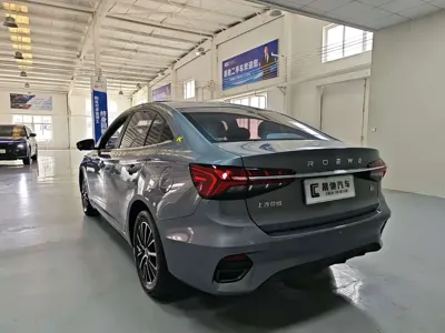 Roewe i5