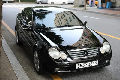 Mercedes-Benz C-Class