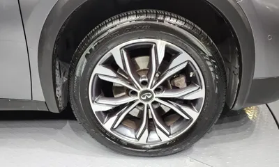 Infiniti QX30
