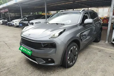Lynk & Co 01 EM-P
