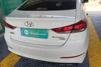 Hyundai Elantra (6th Generation