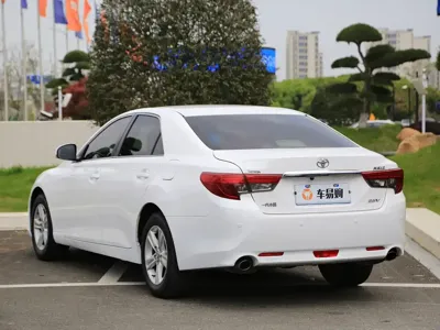 Toyota Reiz