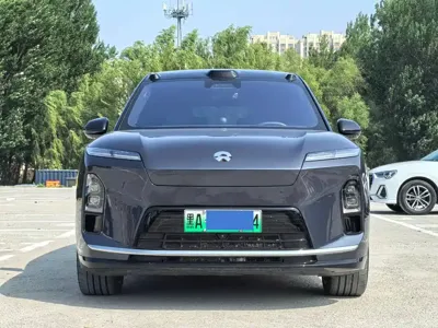 Nio ES8