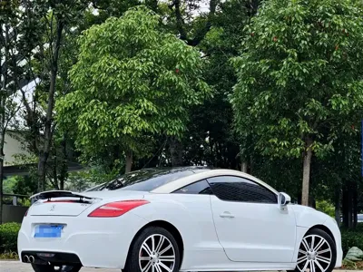 Peugeot RCZ